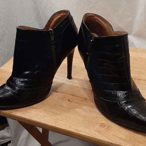 ISABELLA RUE Shoes - Picture 3 of 6